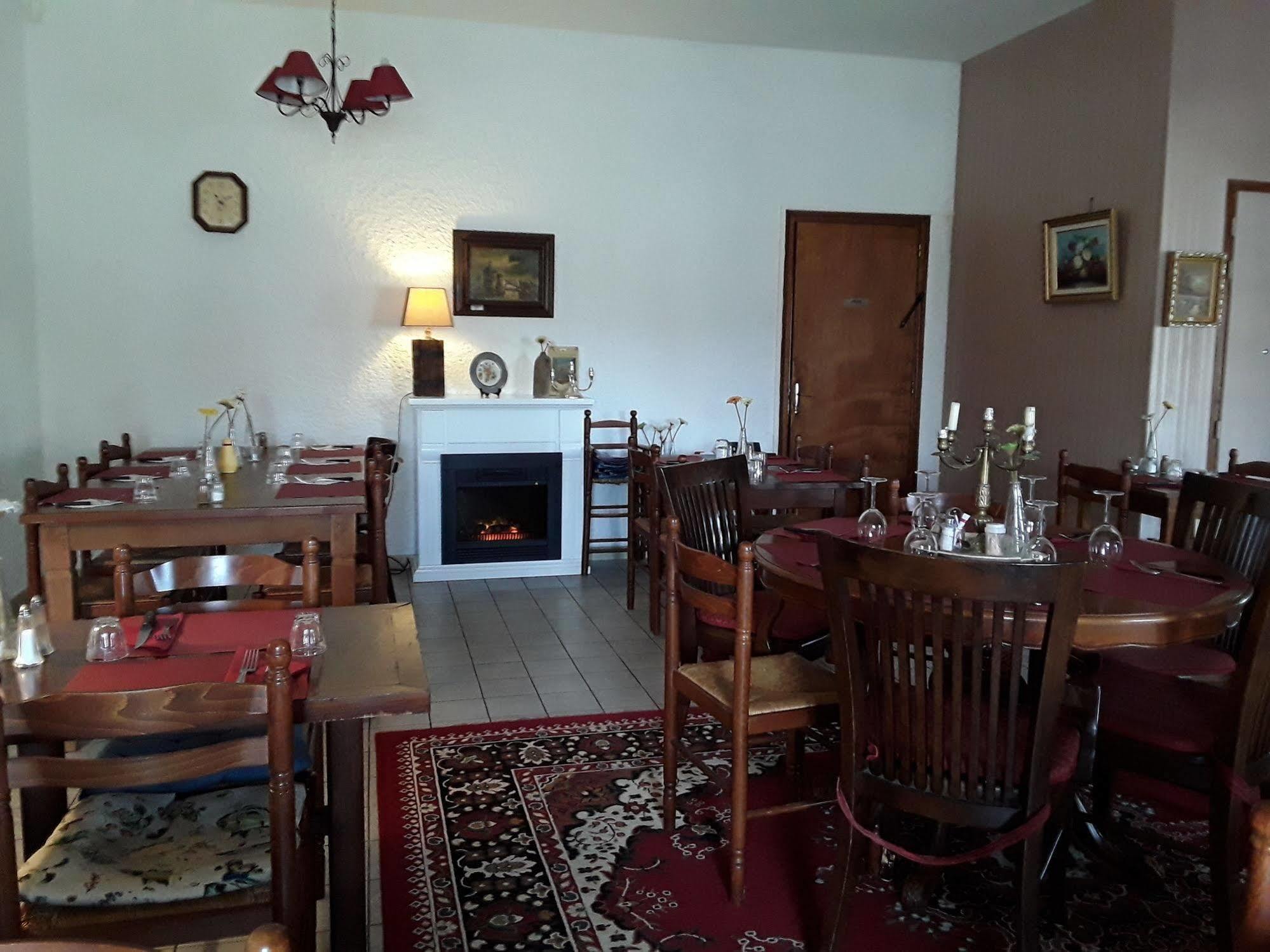 Relais La Fleur Maisonnay Bagian luar foto
